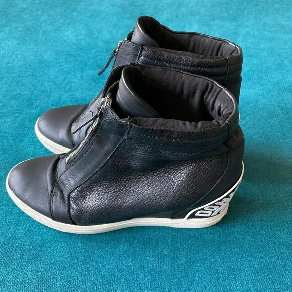 Donna Karan DKNY Women's Black White Wedge Bootie Sneakers Size 9.5 - Picture 4 of 12